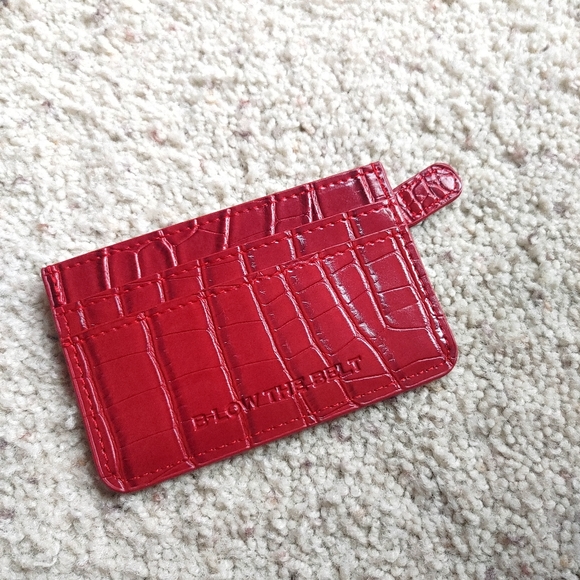 5/$25 B-low the Belt red croc card wallet